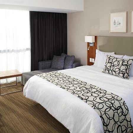 Miranda Casa Inn Premium Hotel Queretaro מראה חיצוני תמונה A bed runner