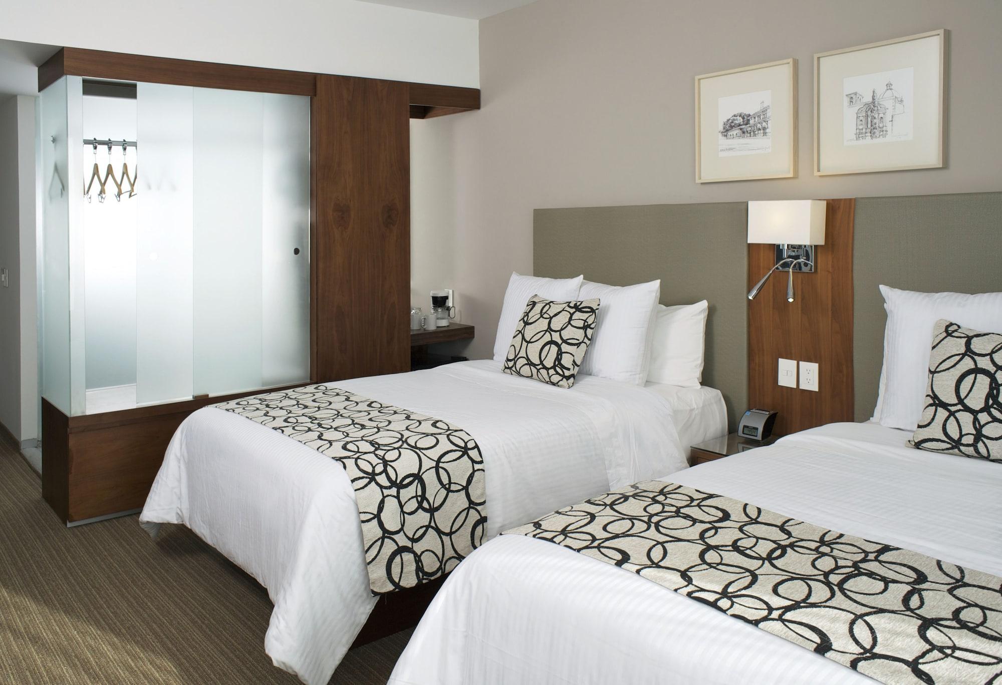 Miranda Casa Inn Premium Hotel Queretaro מראה חיצוני תמונה A typical room at the Westin