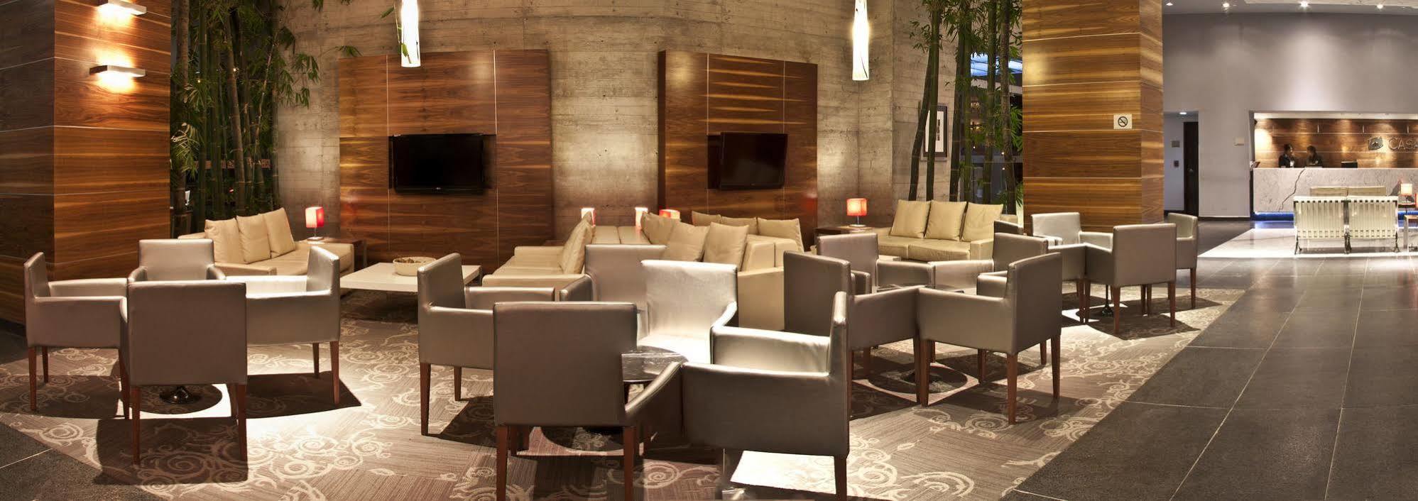 Miranda Casa Inn Premium Hotel Queretaro מראה חיצוני תמונה The lounge at the airport